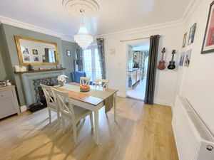 Silcott Street- click for photo gallery